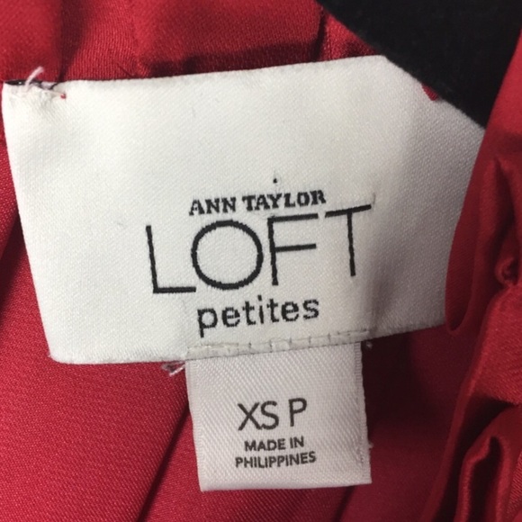 Loft Gathered Collar Scarf Print Red Blouse XSP - Picture 3 of 8